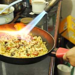 Pizza Fried Noodle