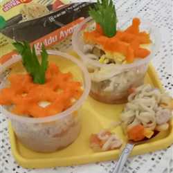 Pastel tutup berkuah isi mie