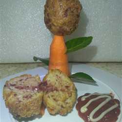 Indomie kari ayam bola kornet