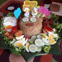 Mie Tumpeng 