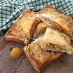 Cheesy Baked Indomie Toast with Egg