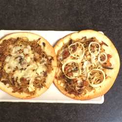 Pizza Mie Balado Mozarella