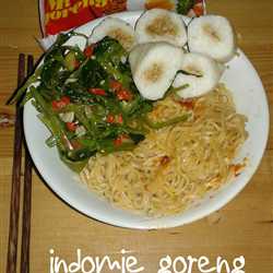 Mie cah kangkung +lontong