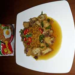 Indomie Tahu Gejrot