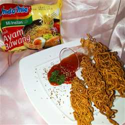 Indomie ayam bawang kriuk kriuk