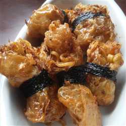 Lumpia kuli tahu isi udang indomie